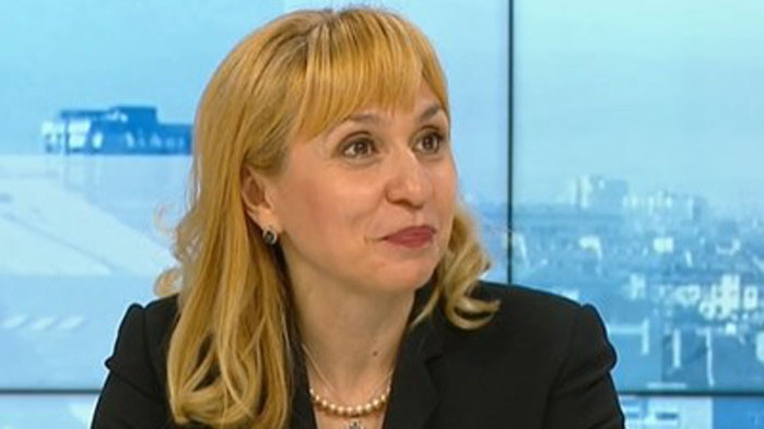 Матурите за 4-ти и 10-и клас трябва да бъдат отменени.